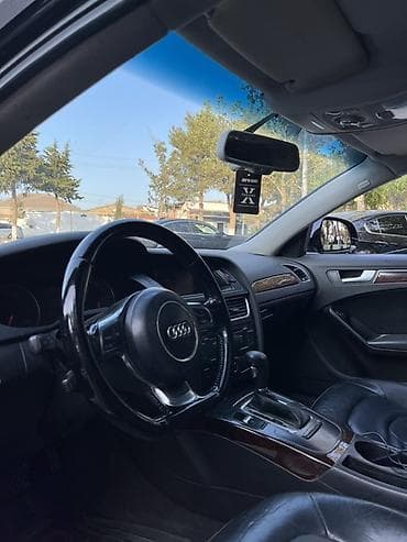 Audi: 🚘 TƏCİLİ SATILIR! Audi A4 — baxımlı və səliqəli vəziyyətdədir. Maşın — 7