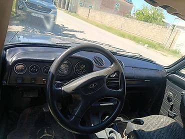 lada maşınları: VAZ (LADA) 2106: 1.6 l | 2005 il 44444 km Sedan — 9