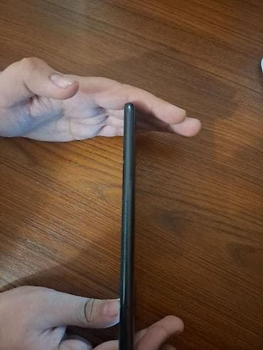 iphone se 2 ikinci el: Samsung Galaxy A11, 32 GB, rəng - Qara, Qırıq — 6