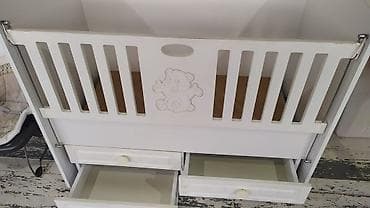 Beşiklər: Oğlan və qız üçün, Dördbucaq, Beşik, Dəstsiz, Matrassız, Yellənmə mexanizmsiz — 2