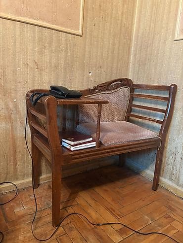 işlenmiş mebeler: Antilvar telefon tumbası, 45 illik yaşı Üzəri əl işləməli olan təbii — 3