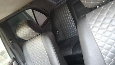 mersedes qapı: Mercedes-Benz E-Class (W210), gümüşü rəng. - Kuzov: sedan, 4 qapı - — 7