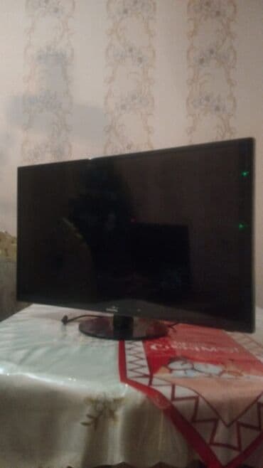 Samsung LCD/LED televizor - Təxminən 32–40 düym diaqonal ekran (geniş