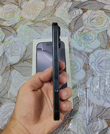iphone 8s plus: IPhone 16 Pro, 128 GB, Black Titanium, Face ID, Sənədlərlə, Barmaq izi — 2