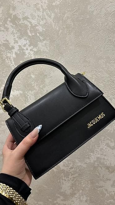 Видеоигры и приставки: Jacquemus Le Chiquito üslubunda mini çanta - Rənglər: bordo və qara - — 9