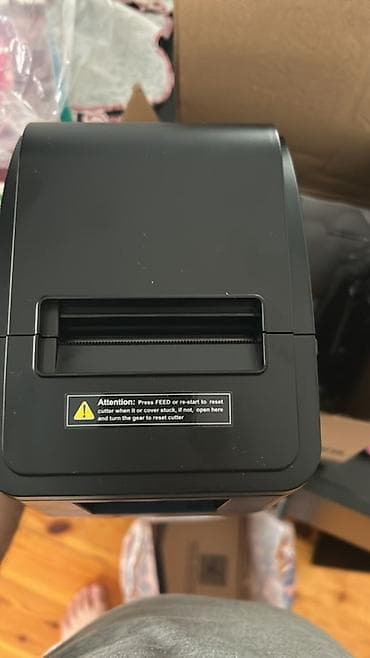 Termal çap printeri – etiket və qəbz üçün Xüsusiyyətlər: - Termal çap