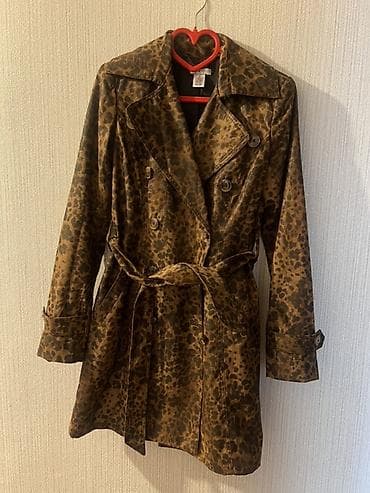 Qadınlar üçün leopard naxışlı trençkot - Model: iki cərgəli düyməli — 2