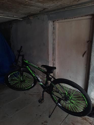 bicycle: BMX 29luqdur 1ay işlənib - Rəng: qara-yaşıl dizayn, eyni rəngdə — 1