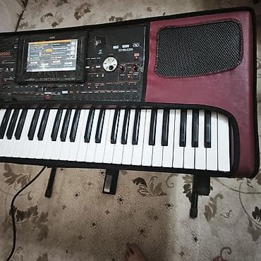 gitara simleri: 8 ayın alətidir.Yalniz bir neçə banket və ev şəraitində işlənilib.Yeni — 7