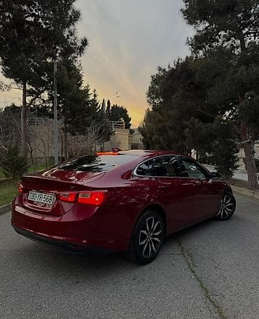 top.az masinlar: Chevrolet Malibu: 1.5 l | 2018 il 200000 km Sedan — 3