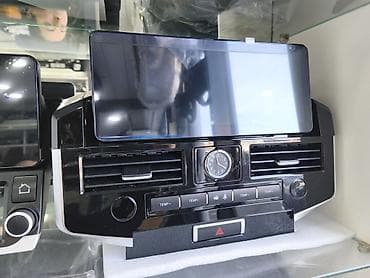 Avtomobil üçün multimedia və mərkəzi konsol paneli - Böyük ölçülü