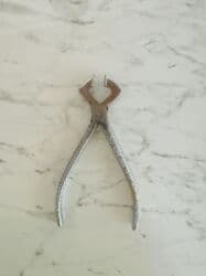 tibbi tullantı qabları: Qend sindiran — 1