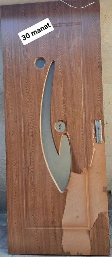 alminum qapi: Məhsul: Taxta rəngli otaq qapıları (şüşəli dekorlu). - Material — 3