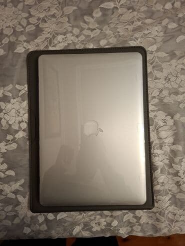 macbook m1 qiymeti: Apple MacBook Pro noutbuku Xüsusiyyətlər: - Korpus: gümüş rəngli — 2