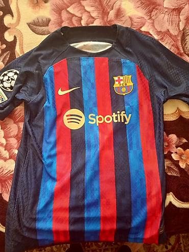 banner capı: Məhsul: FC Barcelona 2022/23 ev formasının Robert Lewandowski 9 — 3