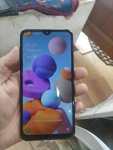 ön kamera: Samsung A10e, rəng - Qara, İki sim kartlı — 1