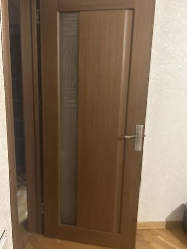 Taxta daxili qapı - Material: ağac əsaslı, hamar teksturalı səth - — 1