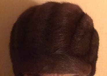 Женская норковая шапкаб/у, но в отличном состоянии