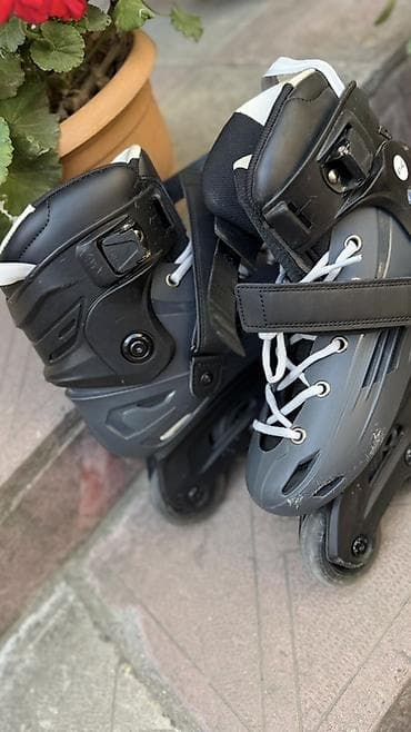 Roliklər: Başlıq: Decathlon Oxelo Rolik (41-42) + Qoruyucu Dast Qiymat: 150 AZN — 7