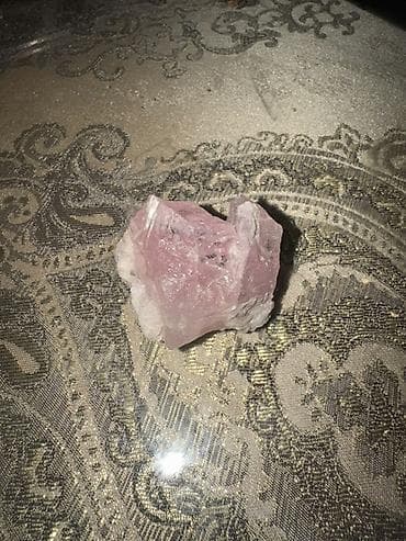 фото: Təbii çəhrayı kvars daşı (rose quartz) – xam/parça halında — 3