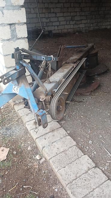 hidravlik: Kardan ötürücülü, üçnöqtəli asqıya qoşulan diskli otbiçən - Traktorun — 1