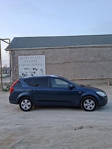 masin kia: Kia Ceed: 1.4 l | 2009 il Universal — 2