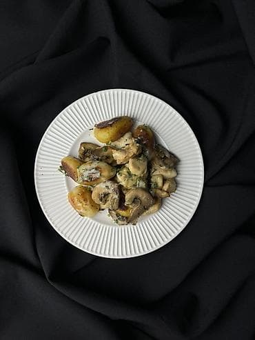 Quş əti: 🍽 Ev yeməklərinə sifariş qəbul olunur! Minimum 4 porsiyadan — 3