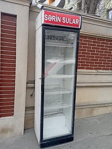 Ticarət vitrin soyuducusu – “Sərin Sular” işıqlı başlıqla - Şaquli