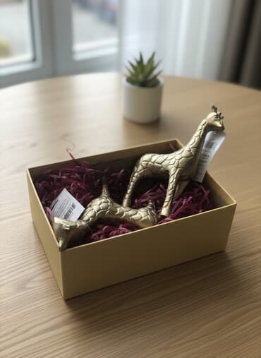 Fiqur, Metal, rəng - Qızılı