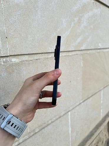 iphone 11 platasi: IPhone 15, Qara — 4