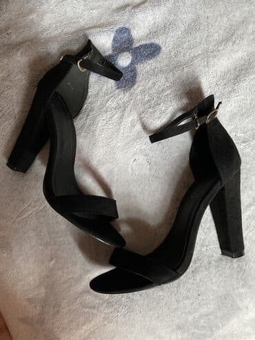 basanoşkalar 2022: Derimod, Ölçü: 40, rəng - Qara, Yeni — 1