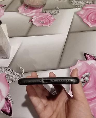 iphone pro max 13 dubai: IPhone 7, 32 GB, Qara, Barmaq izi — 4