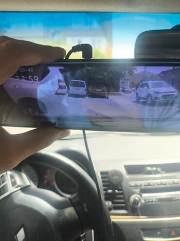 güzgü reqistrator: Registrator Guzgu. Az islenib demek olarki yenidi. arxa kamerasida var — 2