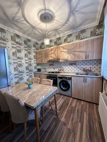 ищу сиделку для пожилой женщины: Zabrat 2 qəsəbəsi İstixana dairəsi — 12