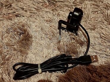 Modemlər və şəbəkə avadanlıqları: Yeni webcam satılır. Görüntü keyfiyyəti: 1080p (HD) keyfiyyətli video — 2