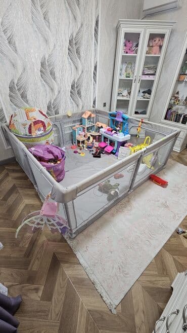 коврик для детей: Böyük ölçülü uşaq oyun manjeri (playpen) - Rəng: boz - Kənarları — 1