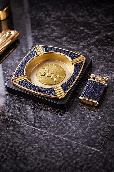 at sekli cekmek: Premium siqar küllüyü və alışqan dəsti - Dizayn: Qızılı detallarla — 1