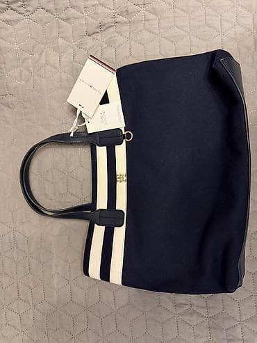 qiş geyimleri: Əl çantası, Tommy Hilfiger — 2
