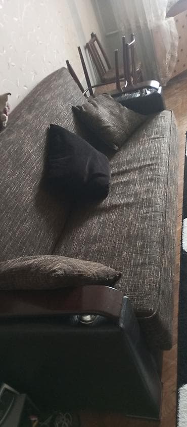 tek divan: Di̇van-kravat — 2