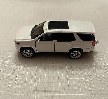 taxta oyuncaqlar: Oyuncaq avtomobil – Chevrolet SUV modelinin metal die-cast miniatura — 2