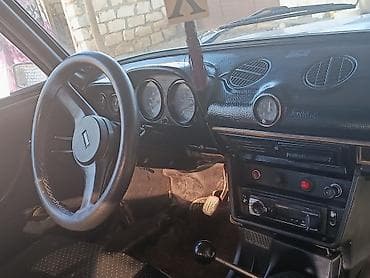 tap az 06: VAZ klassik sedan maşin əla vezyetdedi - Kuzov: 4 qapılı sedan, ağ — 6