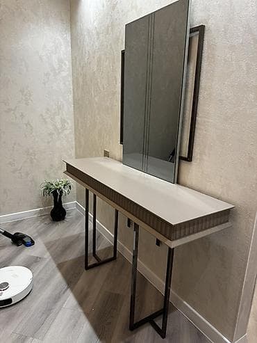 patron acar desti: Müasir dizaynlı konsol güzgü dəsti Yenidir, 1-2 ay istifadə olunub - — 1