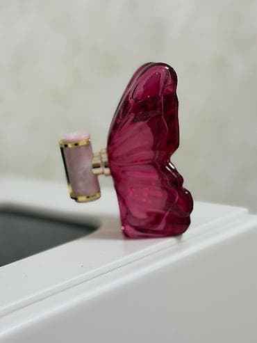 parfum vitrine: Carolina Herrera La Bomba Eau de Parfum – 80 ml - Qadınlar üçün ətir — 4