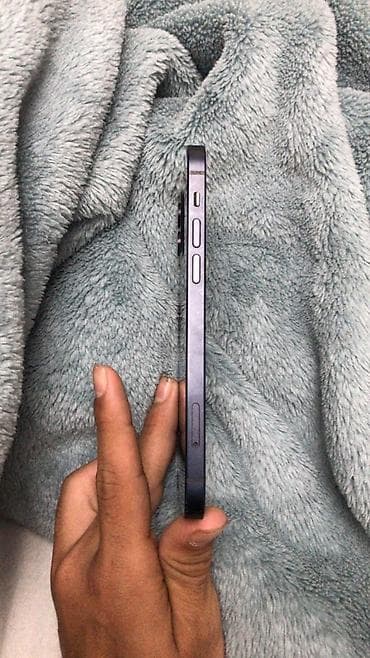 ip 9 plus: IPhone 12, Qara, Face ID — 2