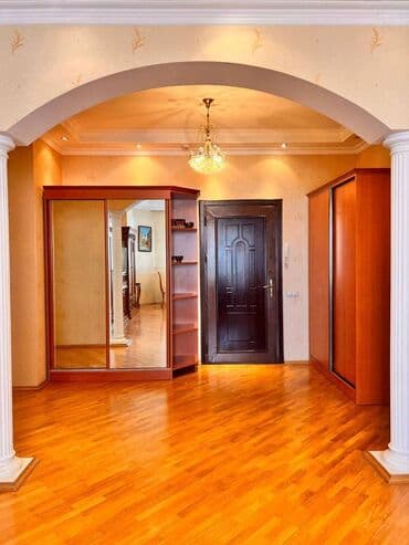 nərimanovda köhnə tikili evlər: Nərimanov Rayonu 17 mərtəbəli binanın 11 ci mərtəbəsində 3 otaqlı — 10