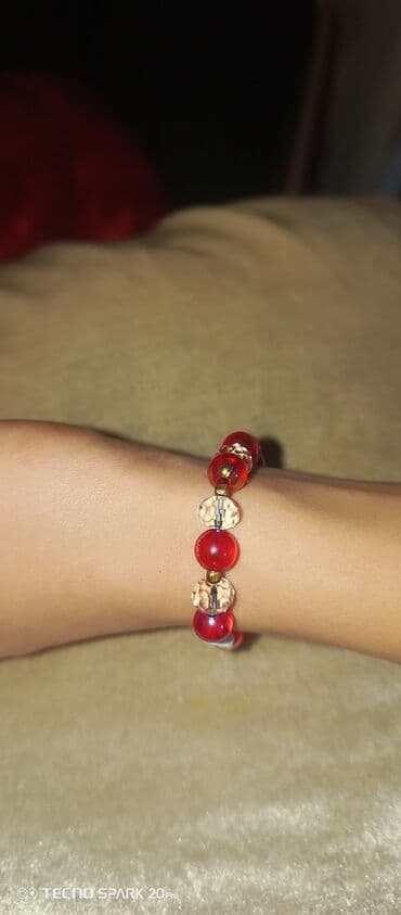 qizil bilerzik qiymeti: Uşaq üçün boncuk bilərziklər - Material: akril boncuklar, şəffaf — 3