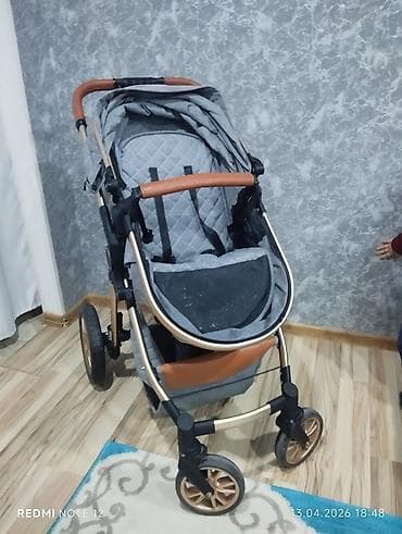 Klassik gəzinti arabası