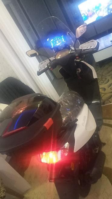 Janshin nnb 125cc Texniki və dizayn xüsusiyyətləri: - Ön şüşə