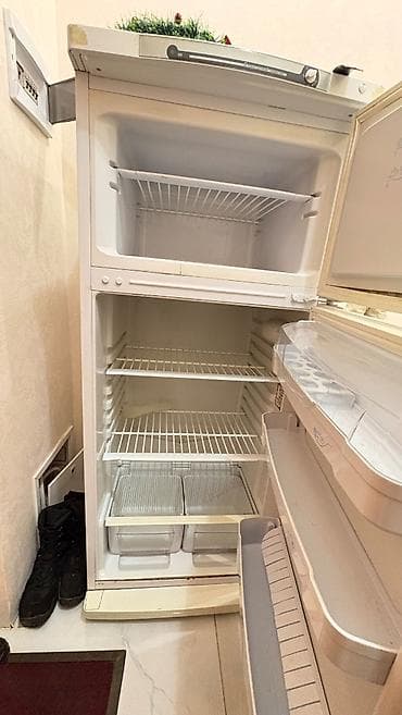 bilindir: İşlənmiş 2 qapılı Indesit Soyuducu Satılır, rəng - Ağ — 2