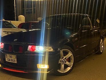 iki teker: BMW 320: 2 l | 1993 il Sedan — 5